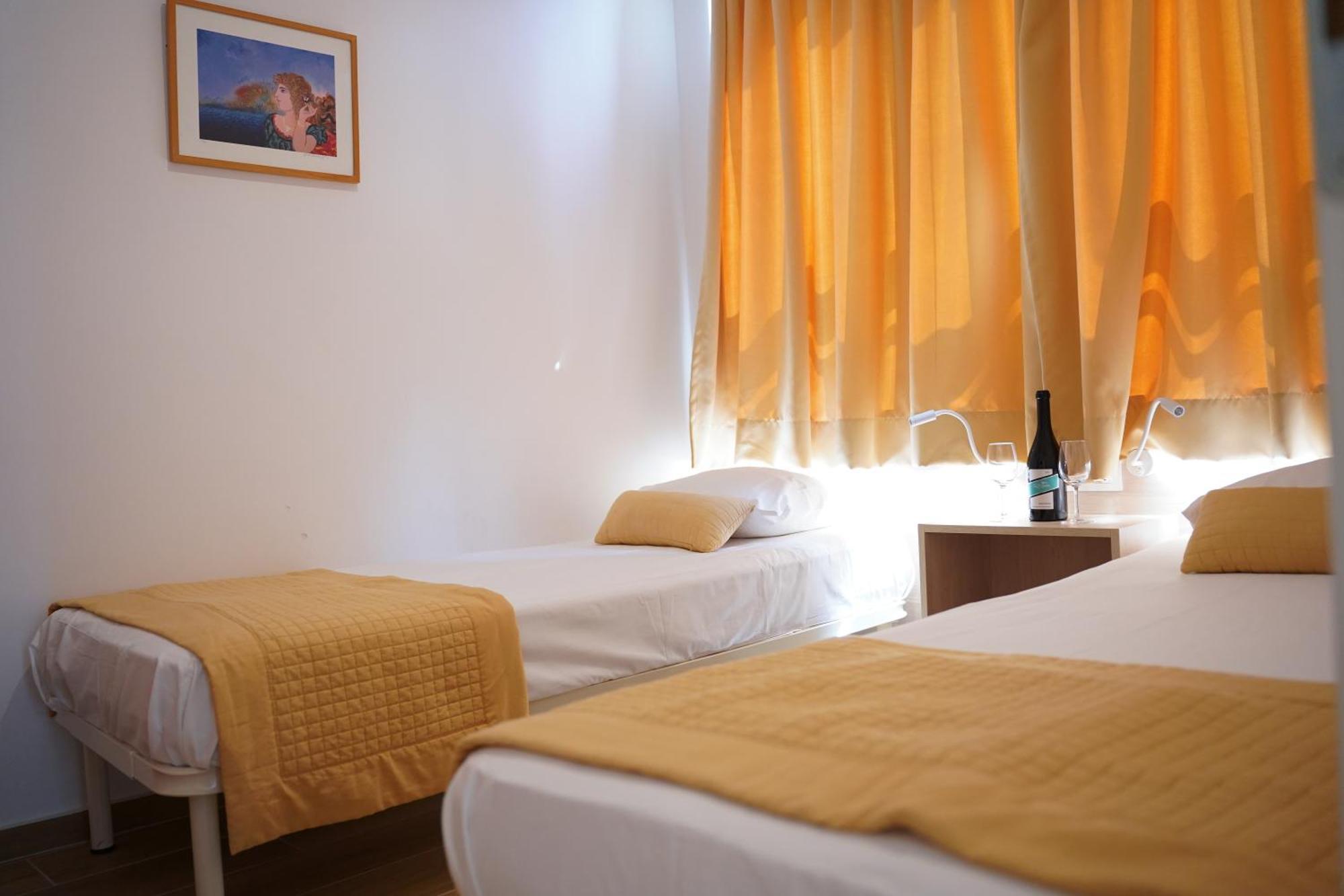 Hotel Sissy Kaména Voúrla Eksteriør bilde